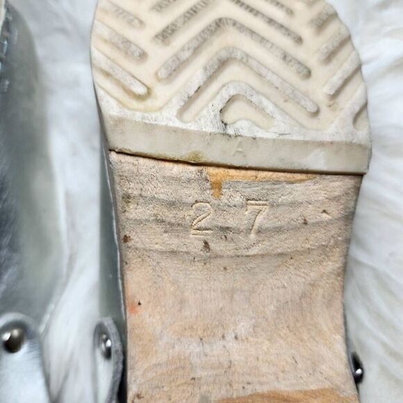 Hanna Andersson hand crafted clogs little Kids Size 10 - Picture 8 of 9